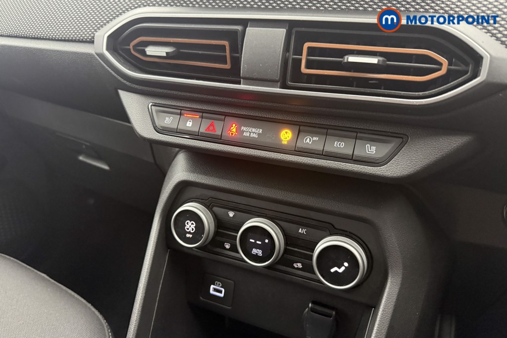 Dacia Sandero Stepway Journey Manual Petrol Hatchback - Stock Number (1626816) - 3rd supplementary image