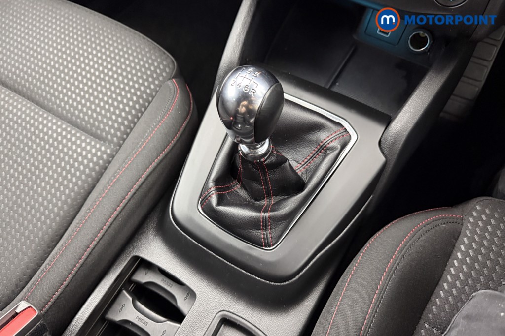 Ford Focus St-Line Manual Petrol Hatchback - Stock Number (1627052) - 5th supplementary image