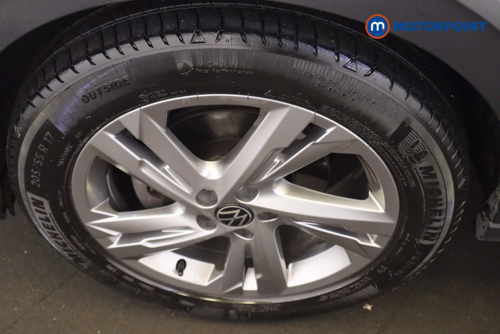 Volkswagen Taigo R-Line Manual Petrol SUV - Stock Number (1627055) - 11th supplementary image