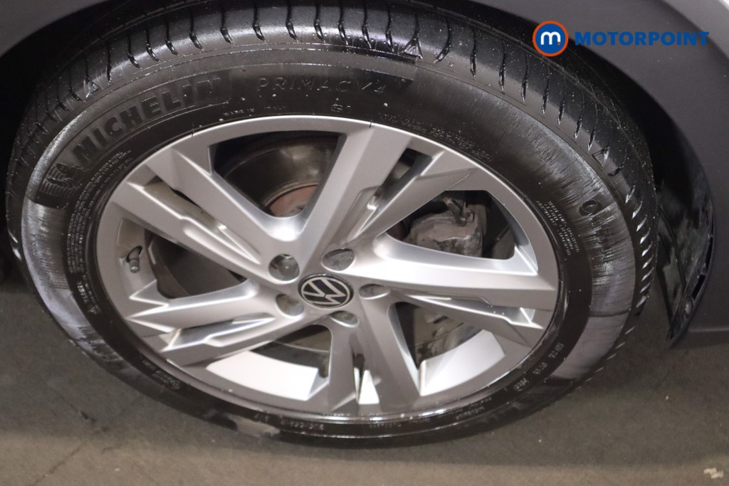 Volkswagen Taigo R-Line Manual Petrol SUV - Stock Number (1627055) - 12th supplementary image
