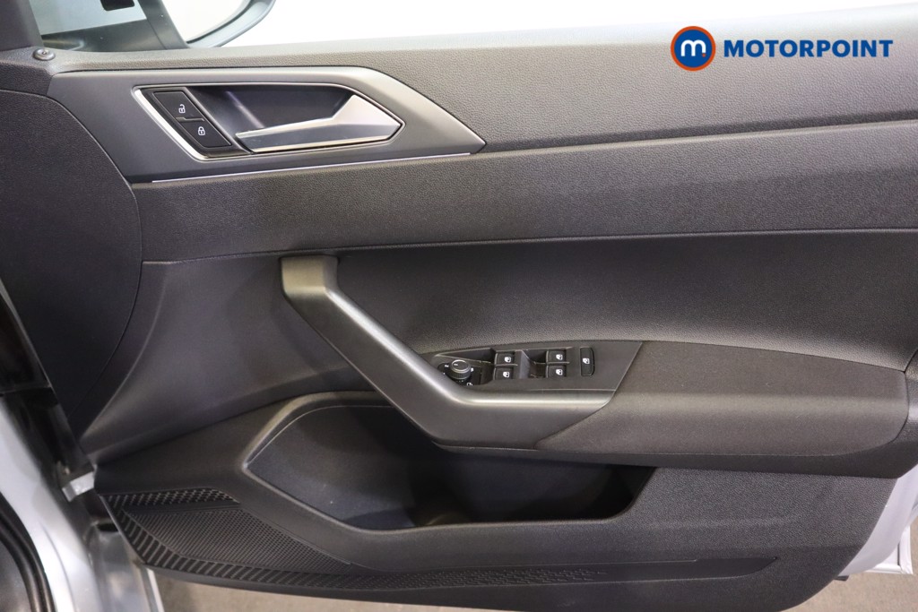 Volkswagen Taigo R-Line Manual Petrol SUV - Stock Number (1627055) - 14th supplementary image