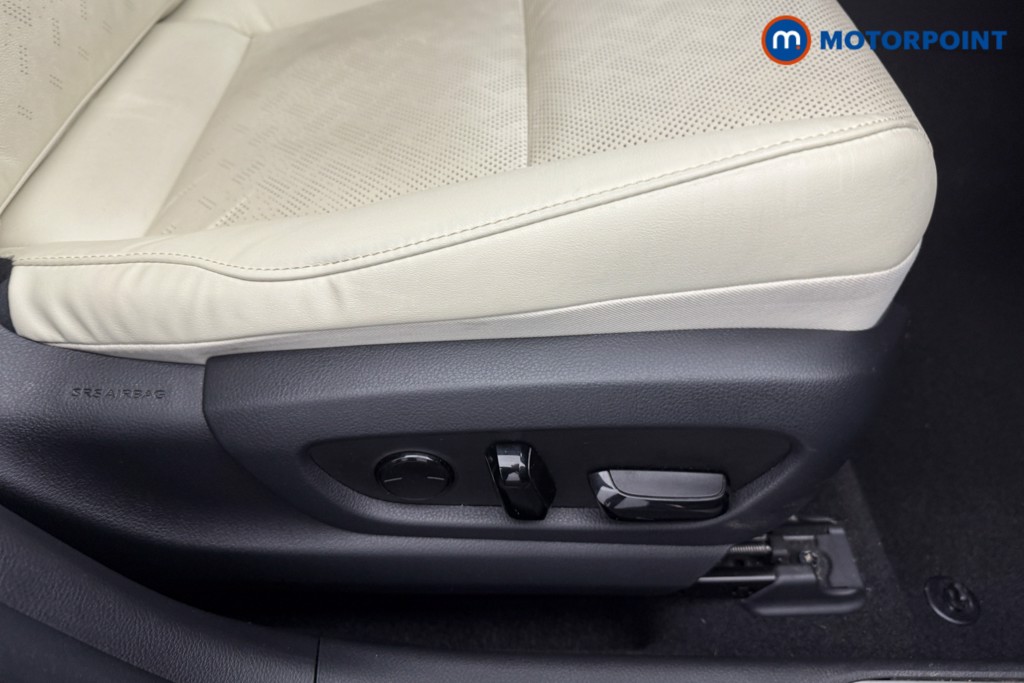 Lexus UX Takumi Automatic Petrol-Electric Hybrid SUV - Stock Number (1627312) - 12th supplementary image