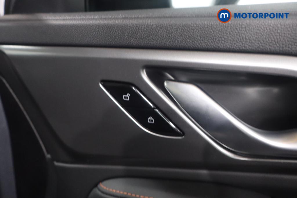 Mg Motor Uk HS Trophy Automatic Petrol Plug-In Hybrid SUV - Stock Number (1627728) - 10th supplementary image