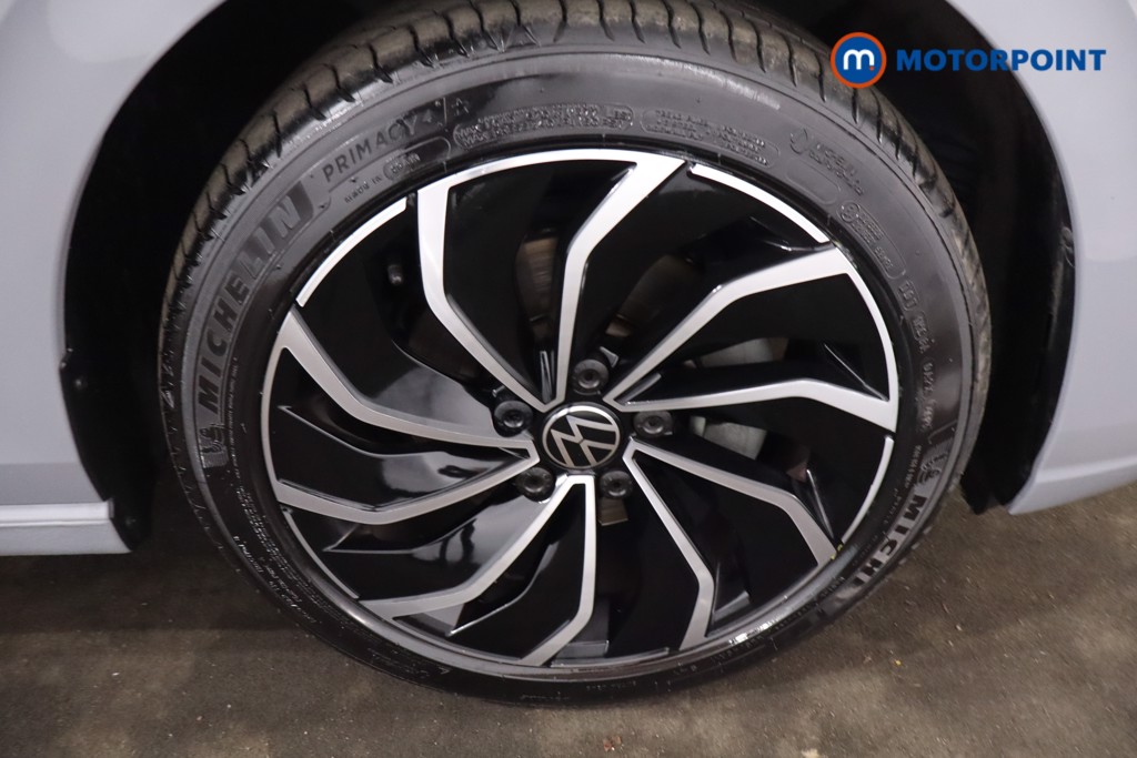 Volkswagen Golf Style Edition Manual Petrol Hatchback - Stock Number (1628114) - 9th supplementary image