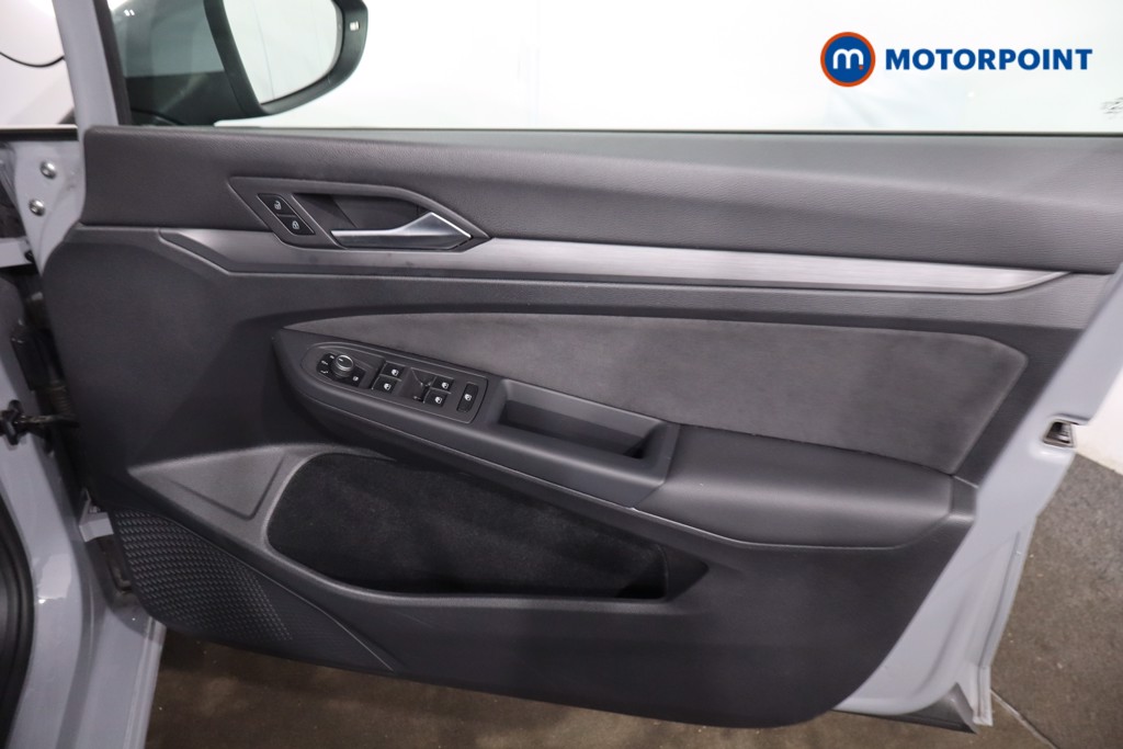 Volkswagen Golf Style Edition Manual Petrol Hatchback - Stock Number (1628114) - 23rd supplementary image