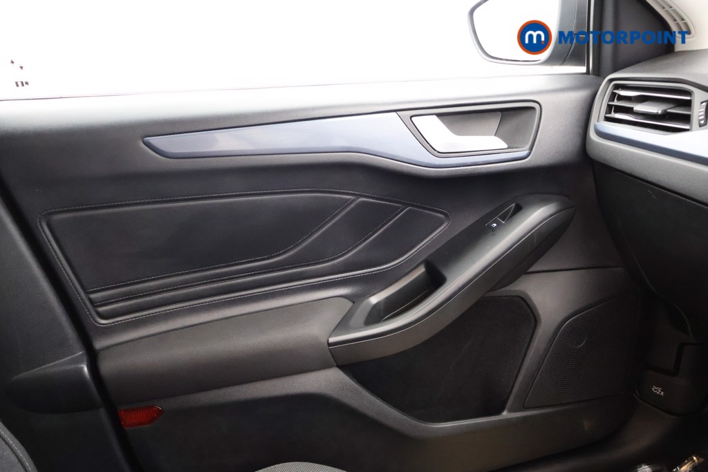 Ford Focus Active Manual Petrol Hatchback - Stock Number (1628131) - 10th supplementary image