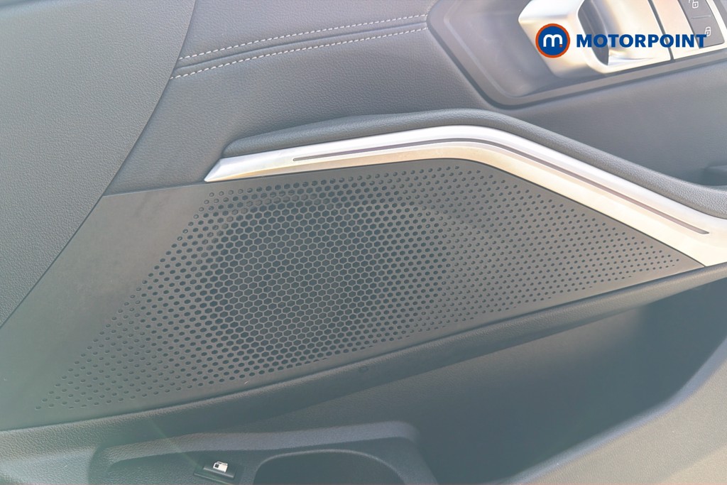 BMW 3 Series M Sport Automatic Petrol Plug-In Hybrid Saloon - Stock Number (1601630) - 21st supplementary image