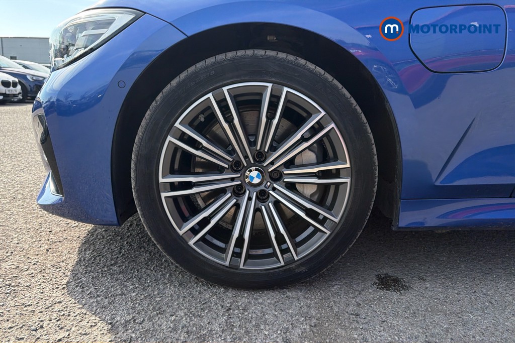 BMW 3 Series M Sport Automatic Petrol Plug-In Hybrid Saloon - Stock Number (1601630) - 47th supplementary image