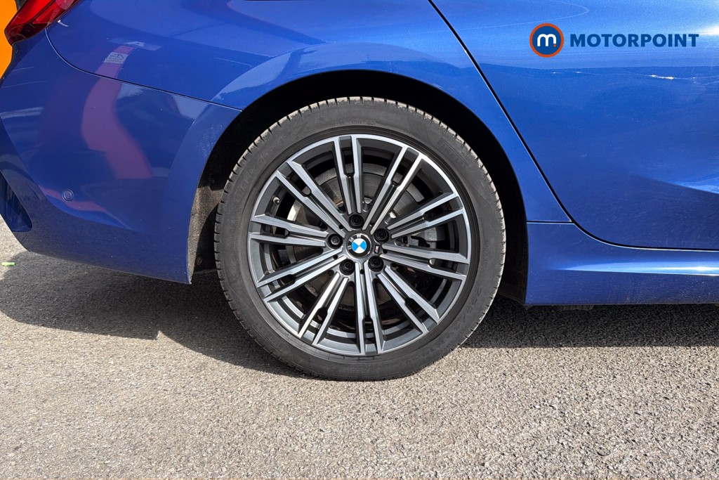 BMW 3 Series M Sport Automatic Petrol Plug-In Hybrid Saloon - Stock Number (1601630) - 49th supplementary image