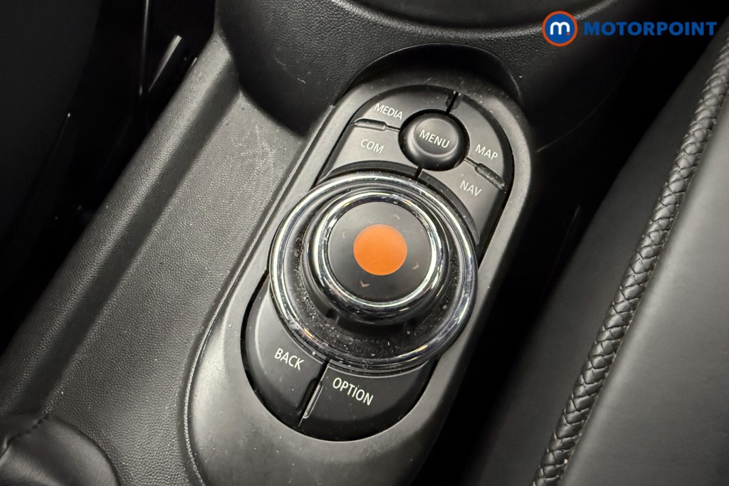 Mini Convertible Cooper Exclusive Automatic Petrol Convertible - Stock Number (1609480) - 5th supplementary image