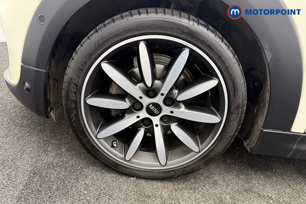 Mini Convertible Cooper Exclusive Automatic Petrol Convertible - Stock Number (1609480) - 23rd supplementary image