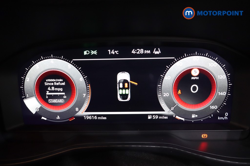 Nissan Juke N-Connecta Manual Petrol SUV - Stock Number (1610435) - 16th supplementary image