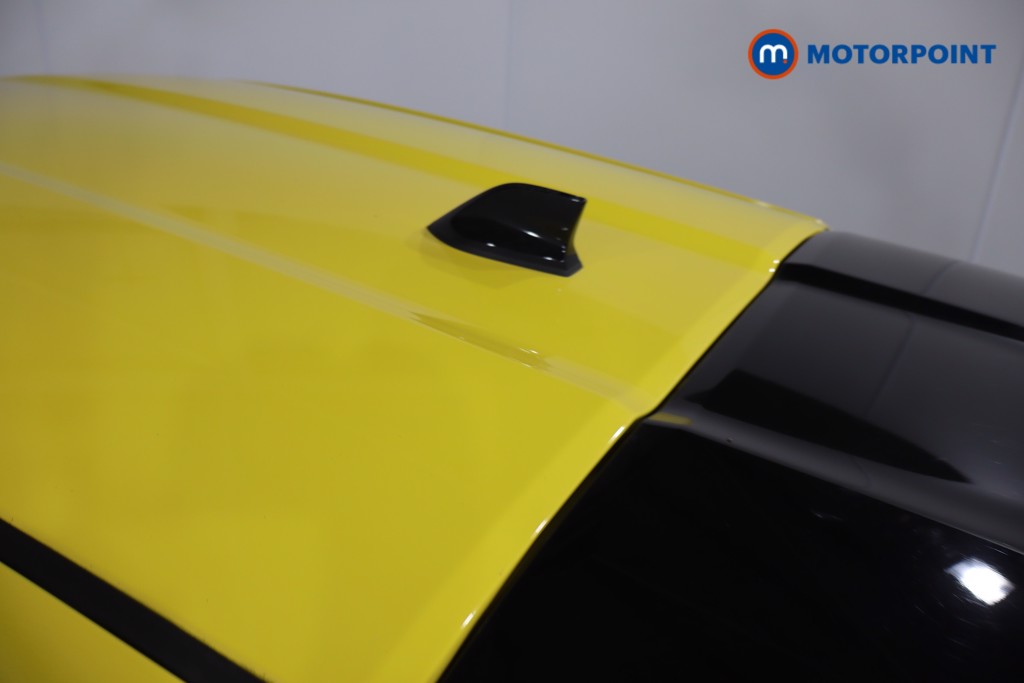 Nissan Juke N-Connecta Manual Petrol SUV - Stock Number (1610435) - 30th supplementary image