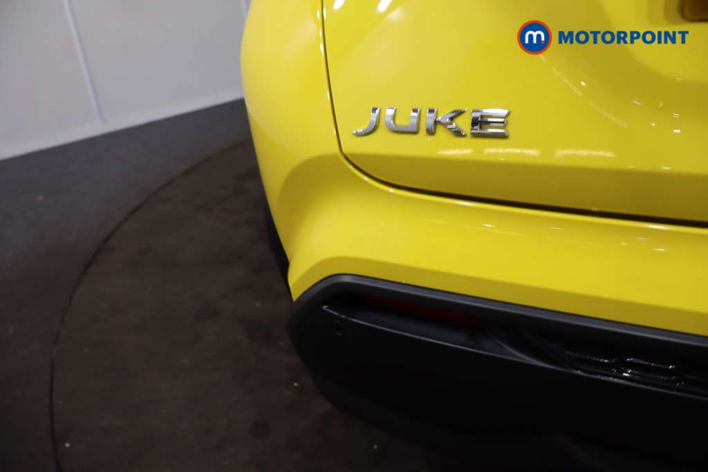 Nissan Juke N-Connecta Manual Petrol SUV - Stock Number (1610435) - 33rd supplementary image