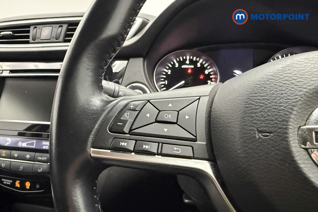 Nissan Qashqai Tekna Automatic Petrol SUV - Stock Number (1611504) - 7th supplementary image