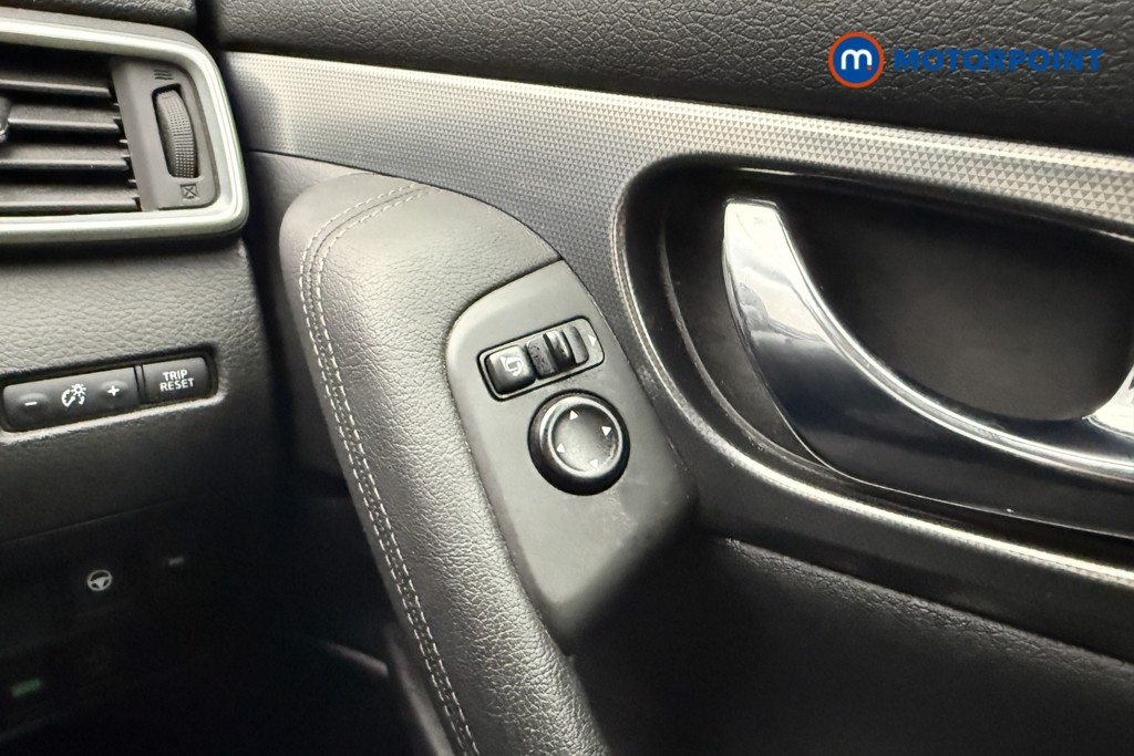 Nissan Qashqai Tekna Automatic Petrol SUV - Stock Number (1611504) - 17th supplementary image
