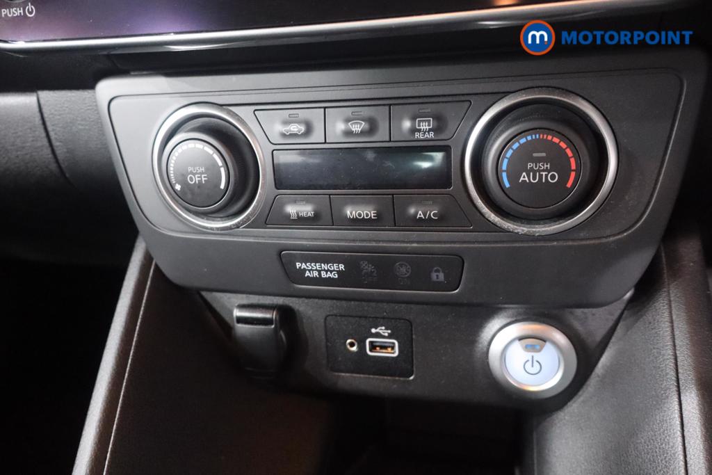 Nissan Leaf Acenta Automatic Electric Hatchback - Stock Number (1611910) - 16th supplementary image