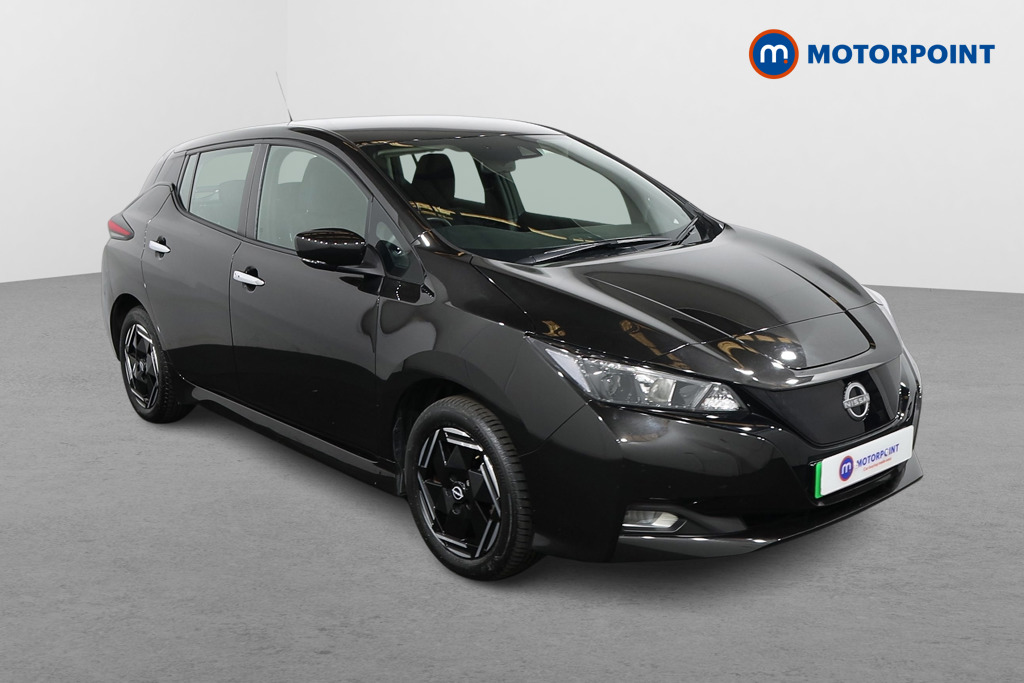 Nissan Leaf Acenta Automatic Electric Hatchback - Stock Number (1611910) - Drivers side front corner