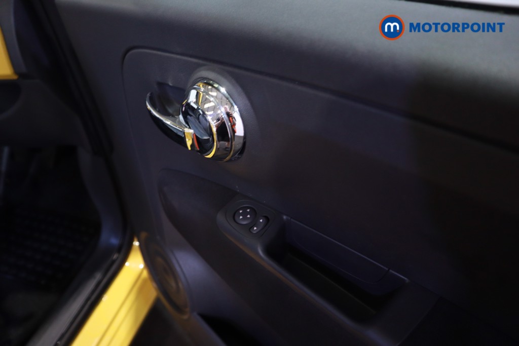 Fiat 500 Lounge Manual Petrol Hatchback - Stock Number (1612284) - 3rd supplementary image