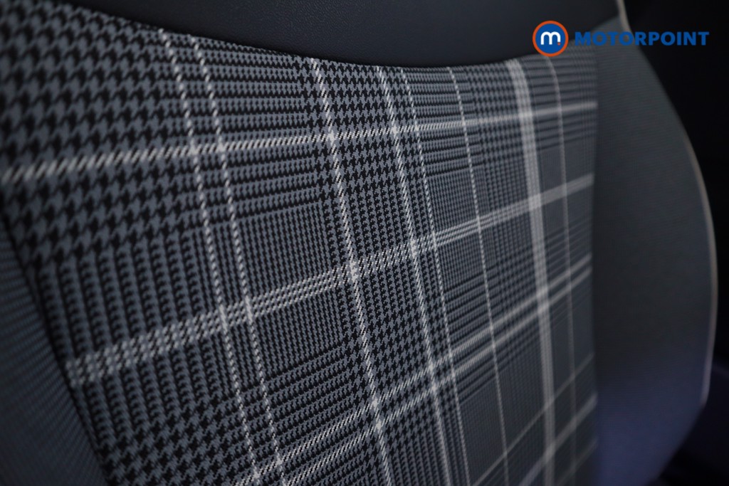 Fiat 500 Lounge Manual Petrol Hatchback - Stock Number (1612284) - 23rd supplementary image