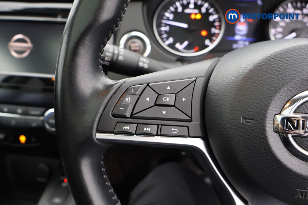 Nissan Qashqai Tekna Manual Petrol SUV - Stock Number (1612651) - 2nd supplementary image