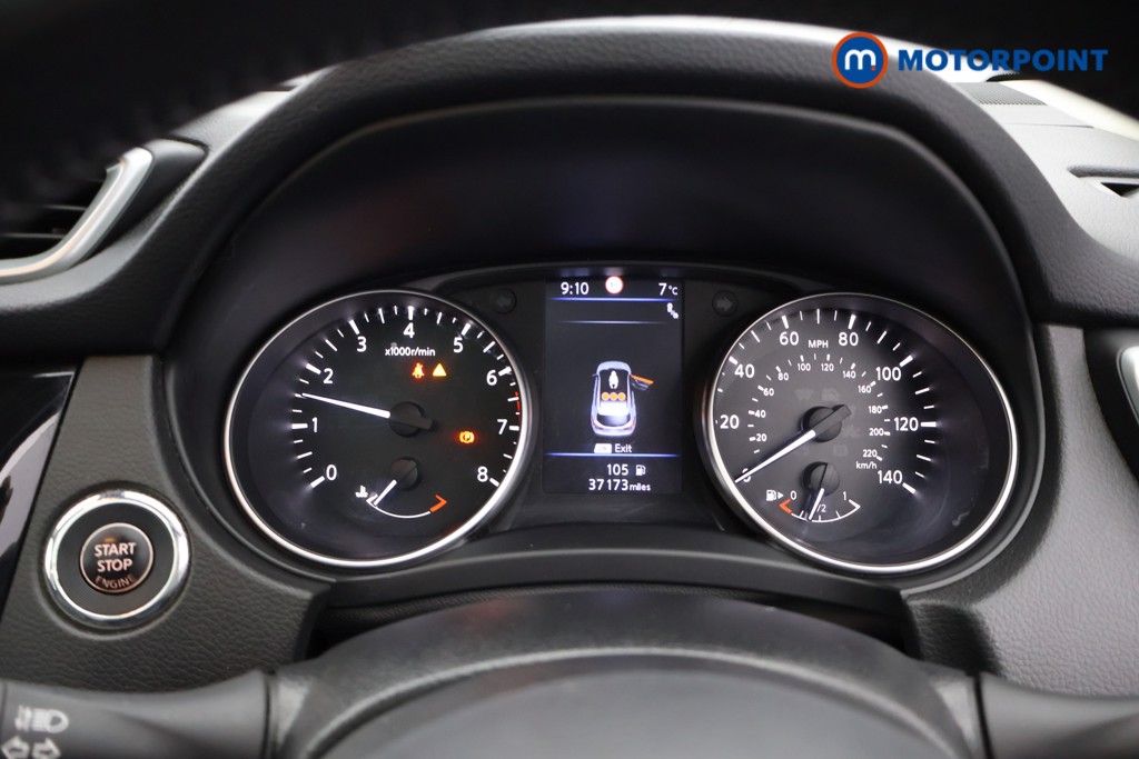 Nissan Qashqai Tekna Manual Petrol SUV - Stock Number (1612651) - 4th supplementary image