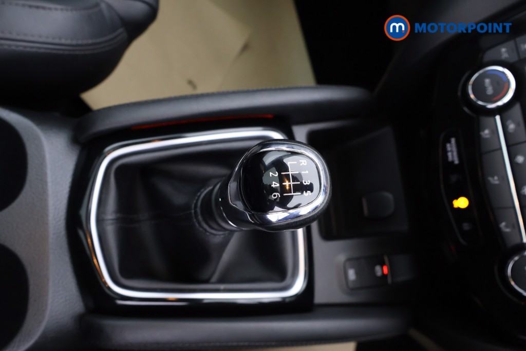 Nissan Qashqai Tekna Manual Petrol SUV - Stock Number (1612651) - 6th supplementary image