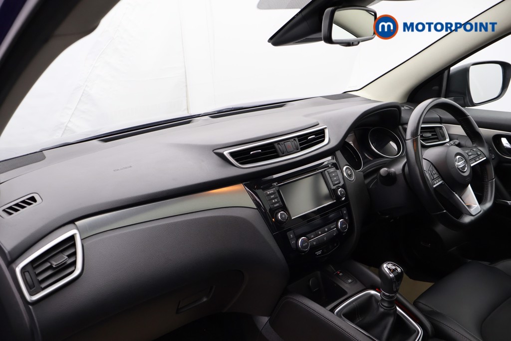 Nissan Qashqai Tekna Manual Petrol SUV - Stock Number (1612651) - 12th supplementary image