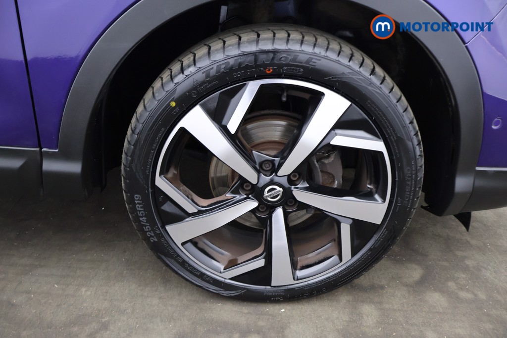 Nissan Qashqai Tekna Manual Petrol SUV - Stock Number (1612651) - 16th supplementary image