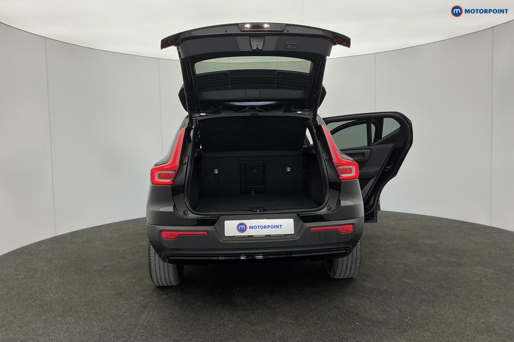 Volvo Xc40 R Design Automatic Petrol SUV - Stock Number (1613986) - 4th supplementary image