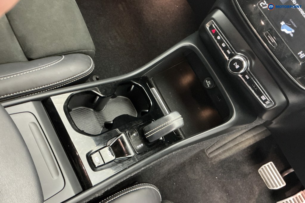 Volvo Xc40 R Design Automatic Petrol SUV - Stock Number (1613986) - 21st supplementary image