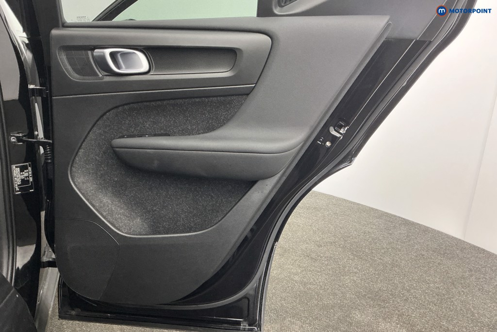 Volvo Xc40 R Design Automatic Petrol SUV - Stock Number (1613986) - 28th supplementary image