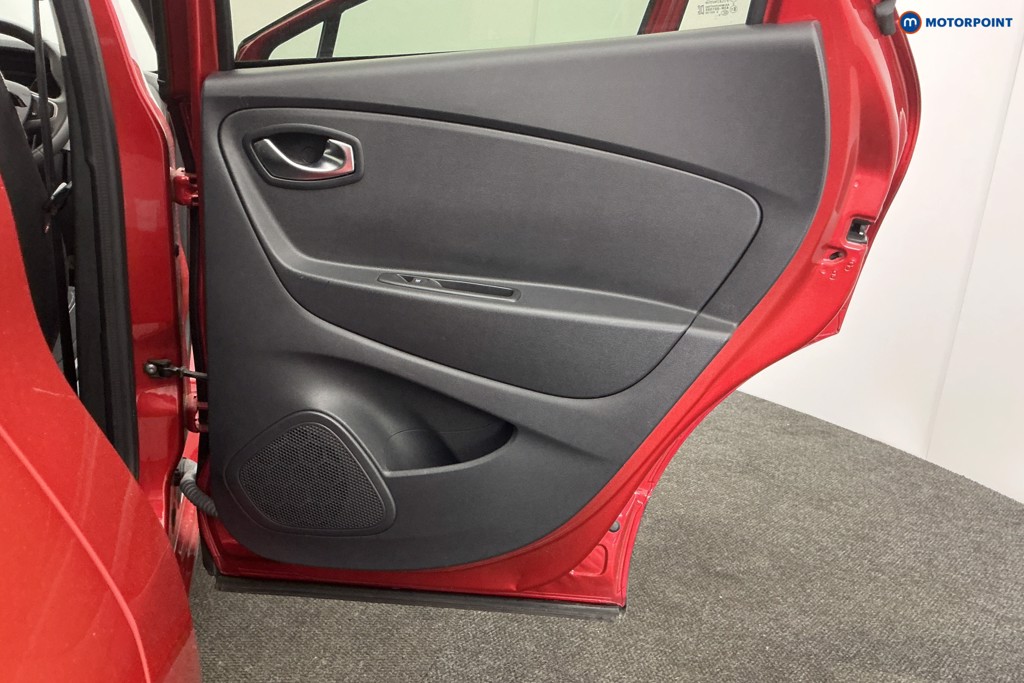 Renault Captur Iconic Automatic Diesel SUV - Stock Number (1614481) - 26th supplementary image