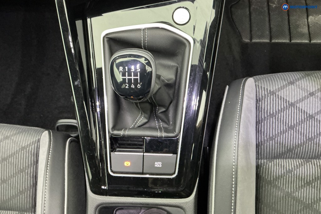 Volkswagen Golf R-Line Manual Petrol Hatchback - Stock Number (1615947) - 18th supplementary image