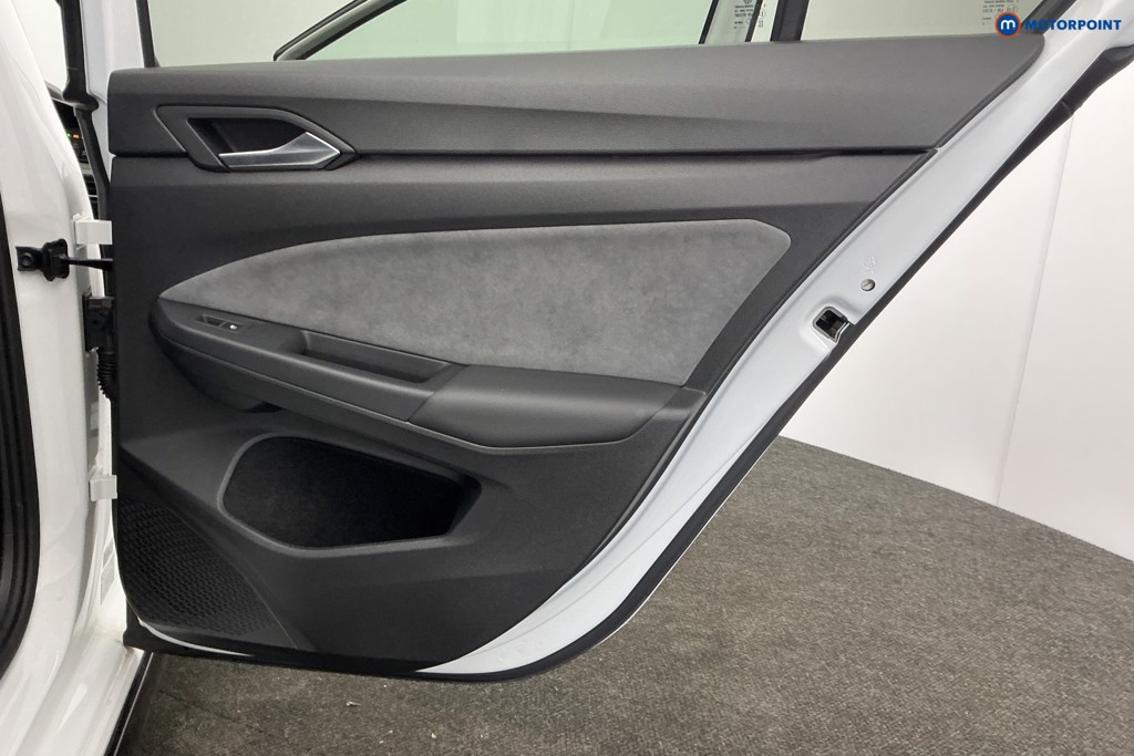 Volkswagen Golf R-Line Manual Petrol Hatchback - Stock Number (1615947) - 29th supplementary image