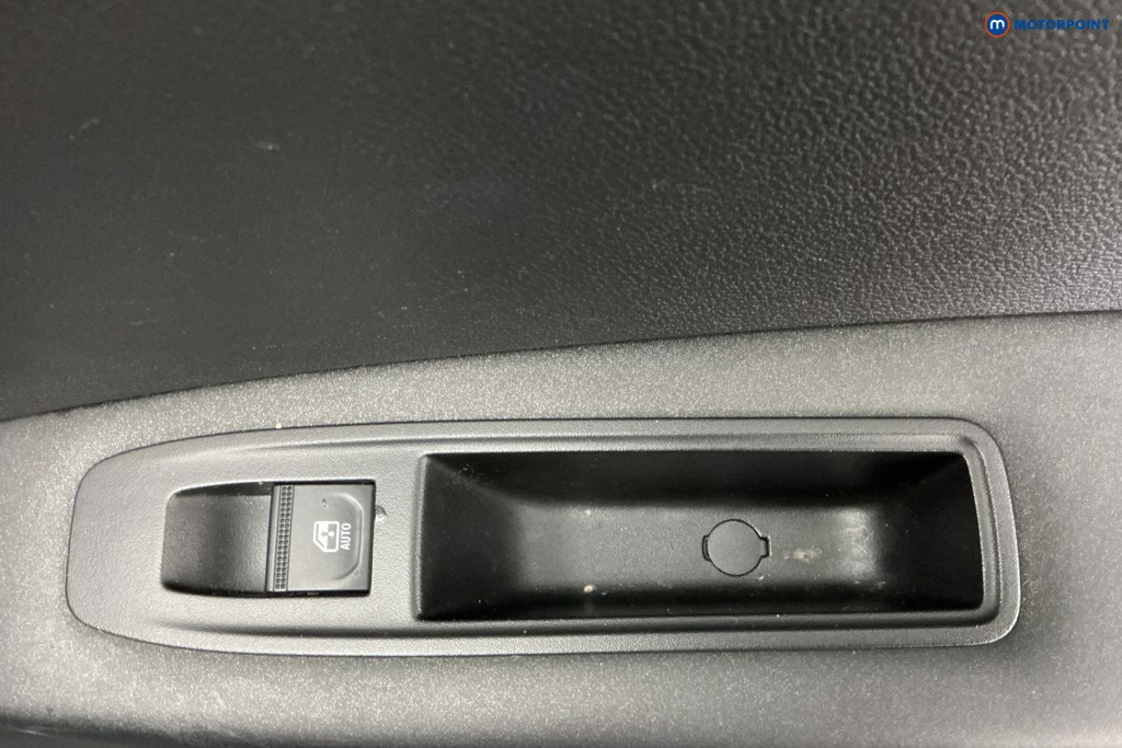 Renault Captur Evolution Automatic Petrol-Electric Hybrid SUV - Stock Number (1616086) - 27th supplementary image