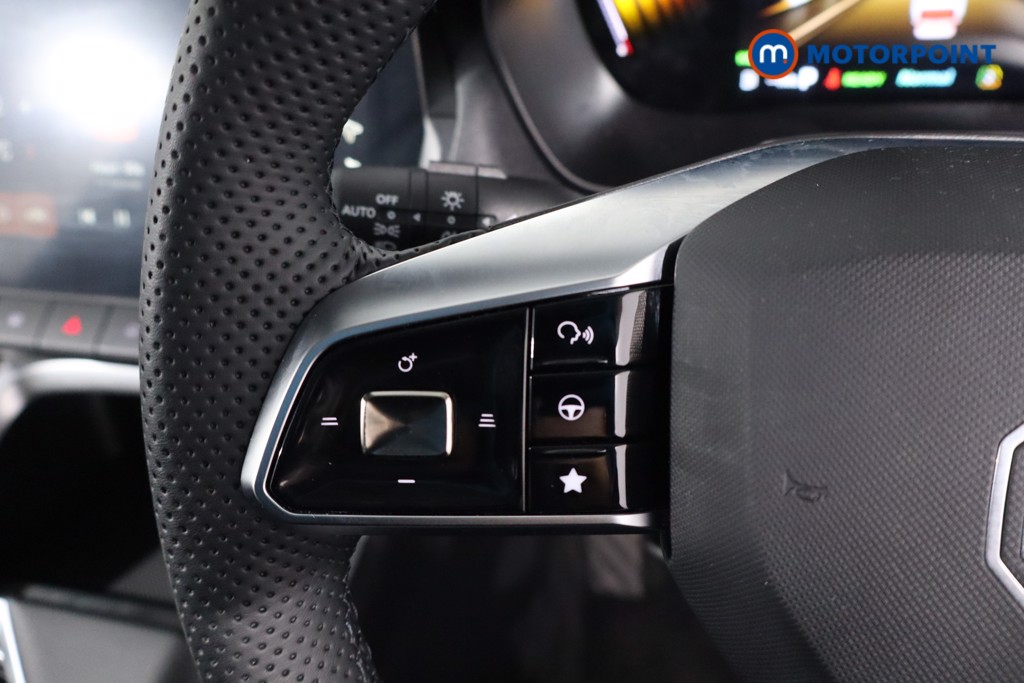 Mg Motor Uk ZS Trophy Automatic Petrol-Electric Hybrid SUV - Stock Number (1617083) - 7th supplementary image