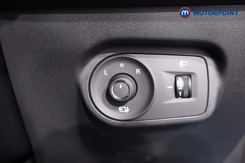 Mg Motor Uk ZS Trophy Automatic Petrol-Electric Hybrid SUV - Stock Number (1617083) - 17th supplementary image