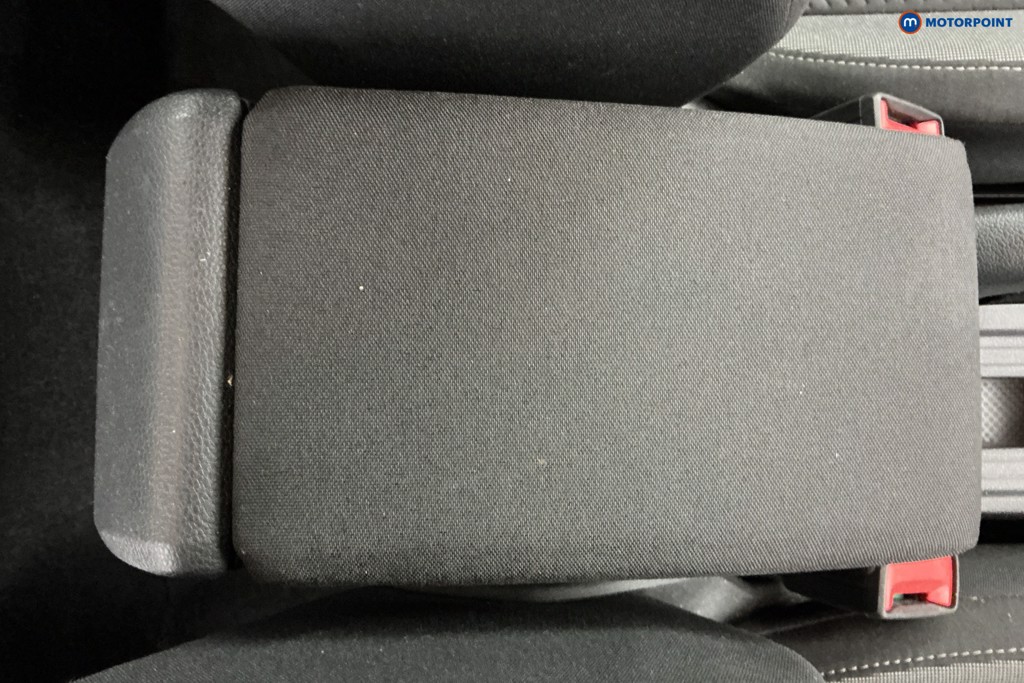 Volkswagen Polo Life Automatic Petrol Hatchback - Stock Number (1617471) - 16th supplementary image