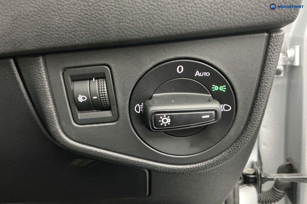 Volkswagen Polo Life Automatic Petrol Hatchback - Stock Number (1617471) - 24th supplementary image