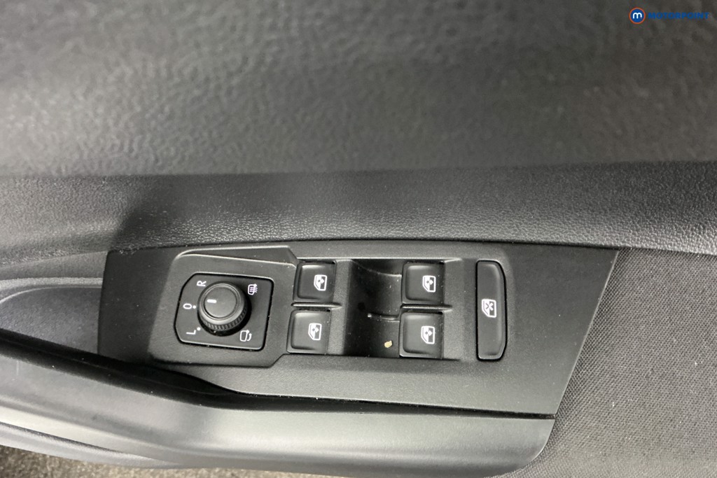 Volkswagen Polo Life Automatic Petrol Hatchback - Stock Number (1617471) - 26th supplementary image