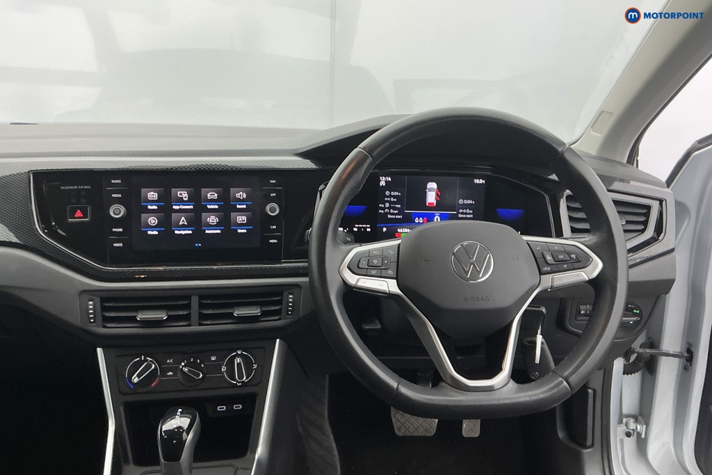 Volkswagen Polo Life Automatic Petrol Hatchback - Stock Number (1617471) - 1st supplementary image