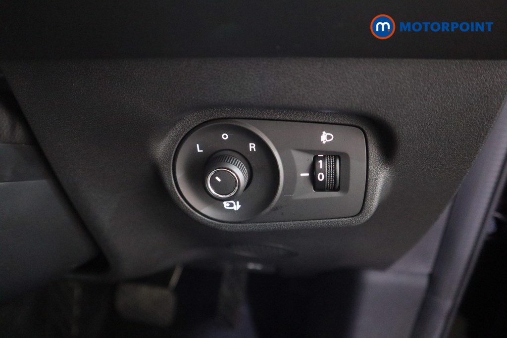 Mg Motor Uk ZS Trophy Automatic Petrol-Electric Hybrid SUV - Stock Number (1617565) - 12th supplementary image