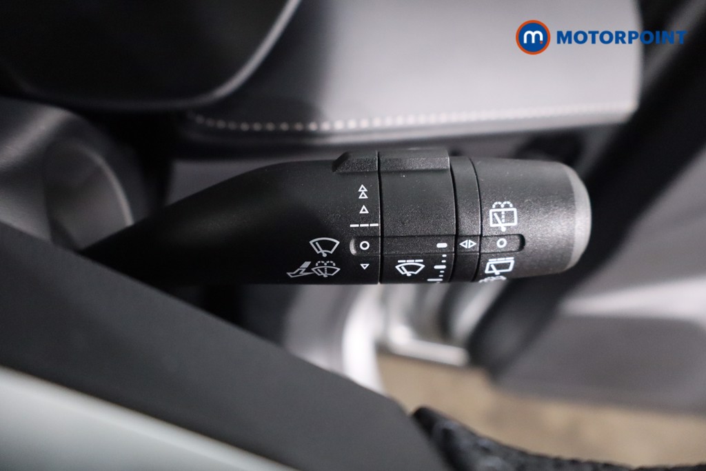 Mg Motor Uk ZS Trophy Automatic Petrol-Electric Hybrid SUV - Stock Number (1618443) - 15th supplementary image