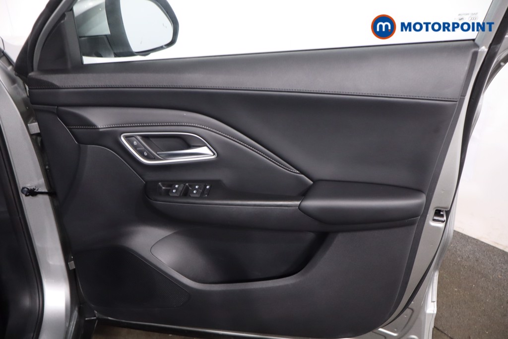 Mg Motor Uk ZS Trophy Automatic Petrol-Electric Hybrid SUV - Stock Number (1618443) - 23rd supplementary image