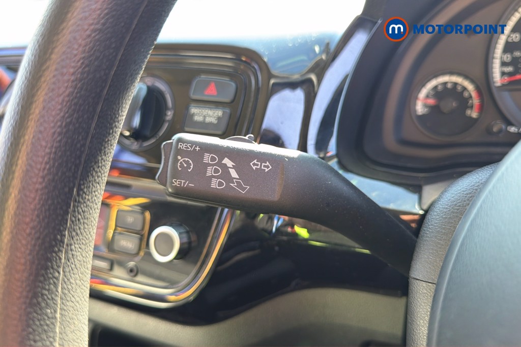 Volkswagen UP Look Up Manual Petrol Hatchback - Stock Number (1618807) - 6th supplementary image
