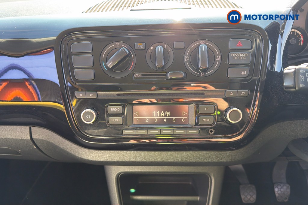 Volkswagen UP Look Up Manual Petrol Hatchback - Stock Number (1618807) - 10th supplementary image