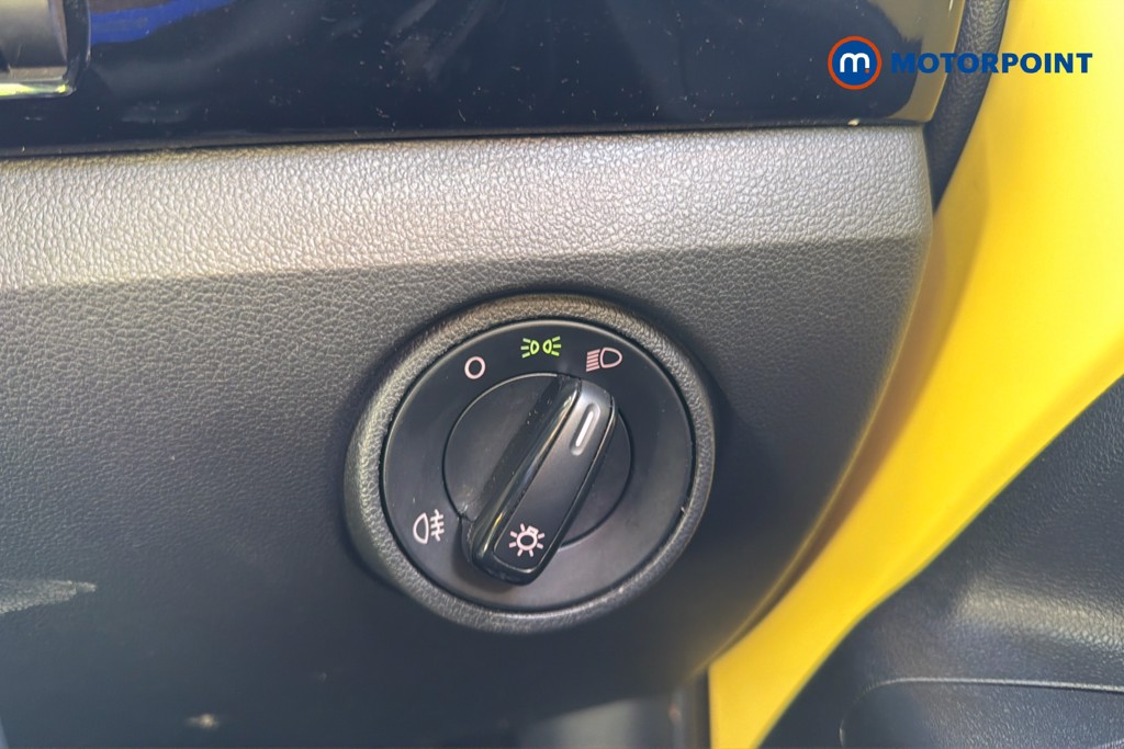 Volkswagen UP Look Up Manual Petrol Hatchback - Stock Number (1618807) - 18th supplementary image