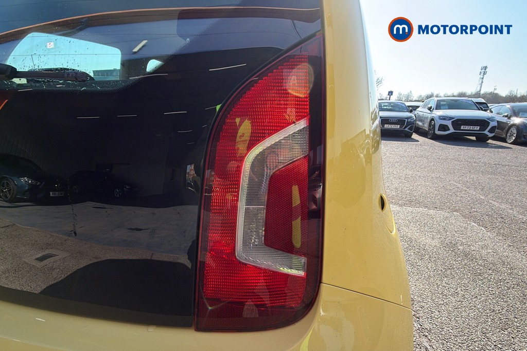 Volkswagen UP Look Up Manual Petrol Hatchback - Stock Number (1618807) - 38th supplementary image