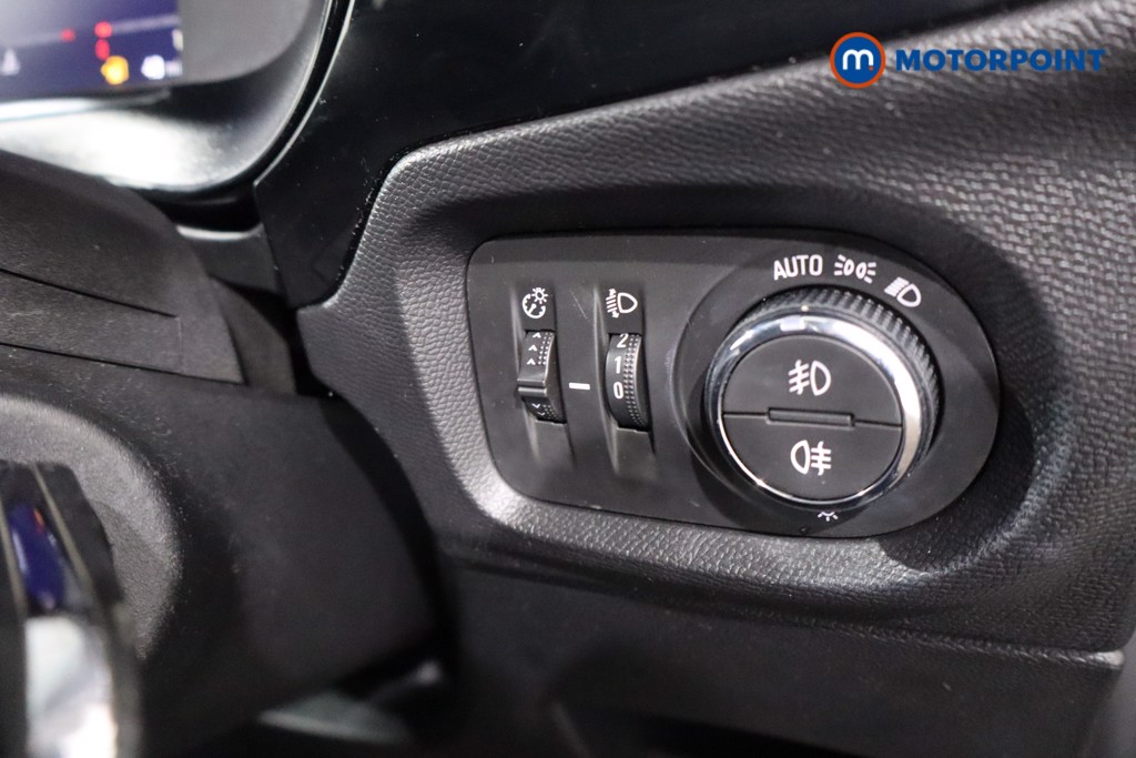 Vauxhall Corsa Elite Edition Manual Petrol Hatchback - Stock Number (1619197) - 17th supplementary image